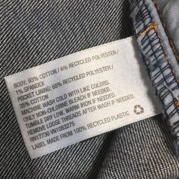 Universal threads blue jean skirt size 6/28. - Picture 9 of 10